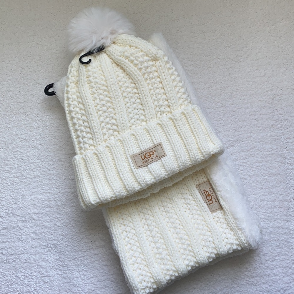 UGG White Hat & Infinity Scarf Set